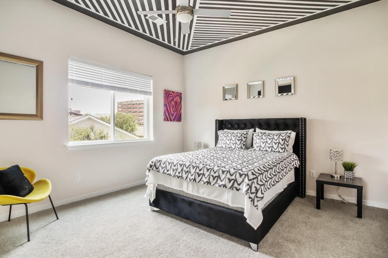 Lux House Of Champagne 2Br 2Ba Free Parking & Wifi Apartment Baltimore Luaran gambar