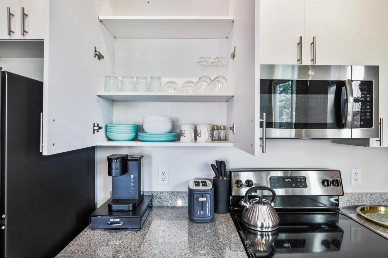 Lux House Of Champagne 2Br 2Ba Free Parking & Wifi Apartment Baltimore Luaran gambar