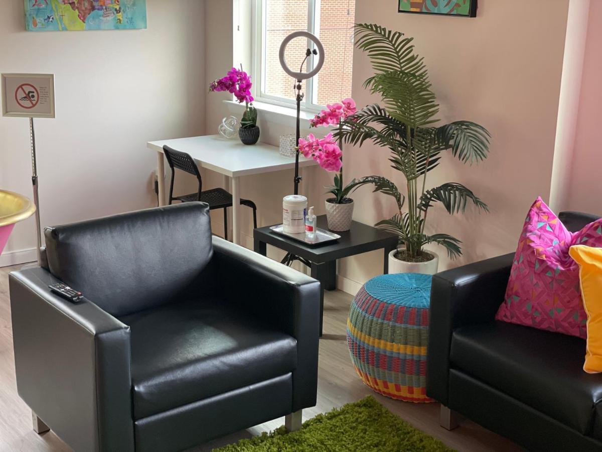 Lux House Of Champagne 2Br 2Ba Free Parking & Wifi Apartment Baltimore Luaran gambar